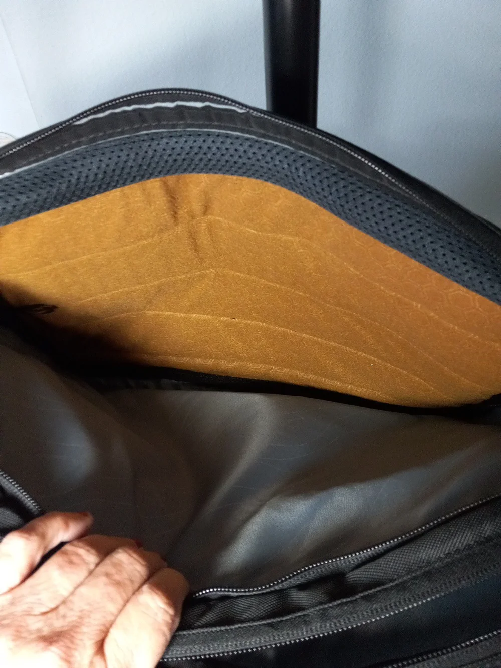 Dell Laptop Black Men's Crossbody Shoulder Bag - Minimal Office Messenger